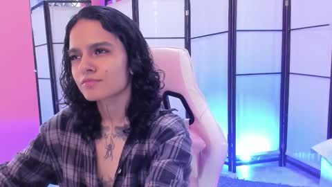 Snapshot of julianne_7 chatting on February 2026 07:32:02 PM julianne_7 online show from February 2026 07:32:02 PM