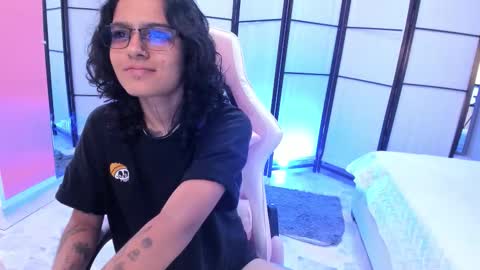 Snapshot of julianne_7 chatting on February 2026 08:26:01 PM julianne_7 online show from February 2026 08:26:01 PM