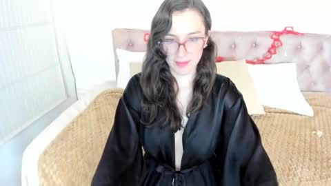 Snapshot of julianne__ chatting on February 2025 10:33:02 AM Julianne online show from February 2025 10:33:02 AM