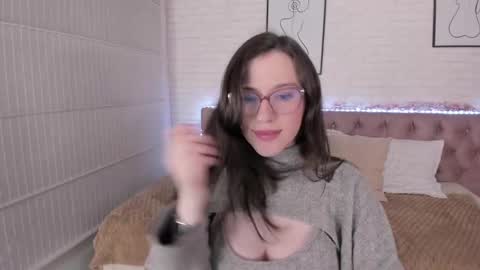 Snapshot of julianne__ chatting on February 2025 04:28:02 AM Julianne online show from February 2025 04:28:02 AM