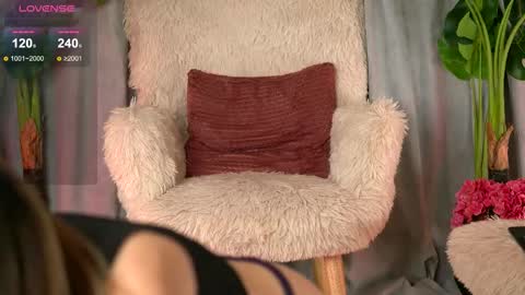 Snapshot of juliarichard chatting on September 2025 05:29:01 AM Julie online show from September 2025 05:29:01 AM