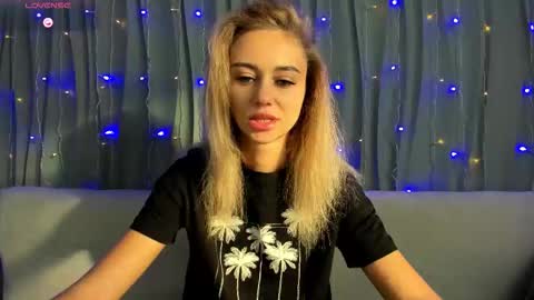 Snapshot of juliastar41 chatting on October 2025 03:09:01 AM Yulya online show from October 2025 03:09:01 AM