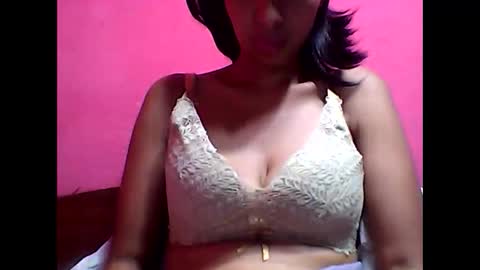 Snapshot of julie0612 chatting on February 2025 04:01:02 AM julie0612 online show from February 2025 04:01:02 AM