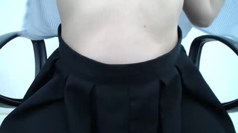 julie9x online show from April 2026 09:08:02 PM