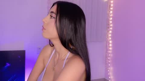 Juliet Bennet online show from July 2026 03:23:02 AM
