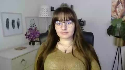 Julie online show from September 2025 12:40:01 PM