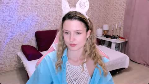 Snapshot of julie_flores chatting on December 2024 06:55:02 PM Julie online show from December 2024 06:55:02 PM