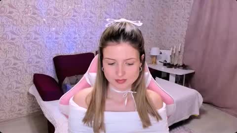 Snapshot of julie_flores chatting on January 2025 04:11:02 PM Julie online show from January 2025 04:11:02 PM