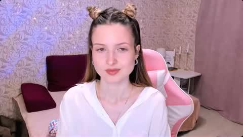 Snapshot of julie_flores chatting on February 2025 03:43:01 PM Julie online show from February 2025 03:43:01 PM