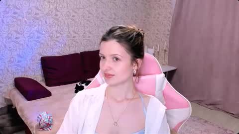 Snapshot of julie_flores chatting on February 2025 06:34:02 PM Julie online show from February 2025 06:34:02 PM