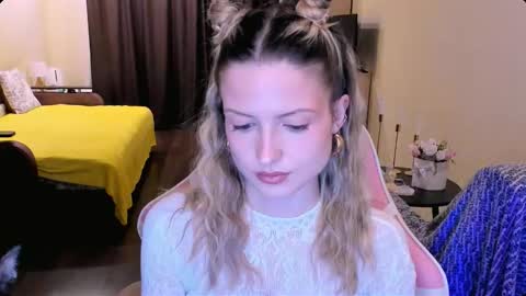 Julie online show from February 2026 03:00:01 PM