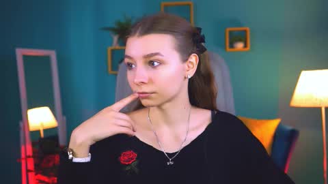 Snapshot of juliedaniel chatting on October 2025 08:11:02 AM juliedaniel online show from October 2025 08:11:02 AM