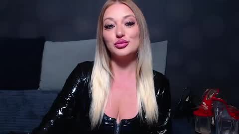 julia online show from July 2026 06:19:02 AM
