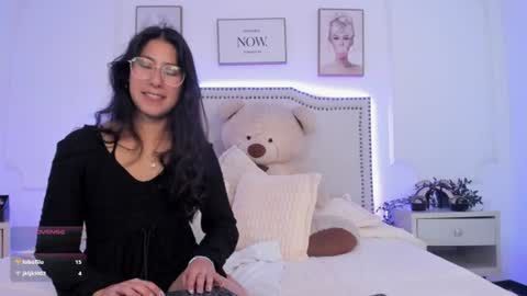 juliee_ross online show from June 2026 01:14:01 PM