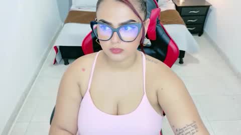   julieta online show from June 2026 07:48:01 PM
