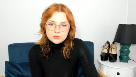 juliegentle online show from July 2026 04:21:01 PM
