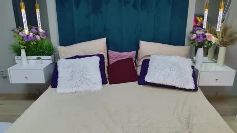 juliehill online show from February 2026 07:01:02 AM