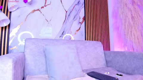 Julien online show from February 2026 11:53:01 AM