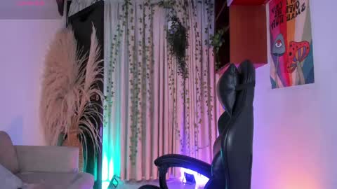 Julien online show from May 2026 11:18:02 AM
