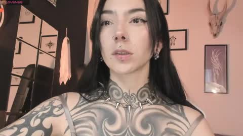 juliet_sourire online show from May 2026 03:53:01 PM