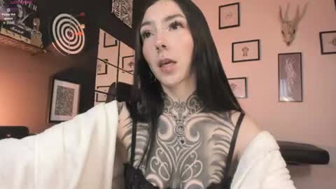 juliet_sourire online show from July 2026 01:53:02 PM