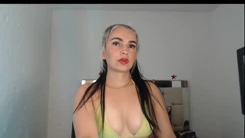 julieta__fox_ online show from January 2025 03:11:01 AM