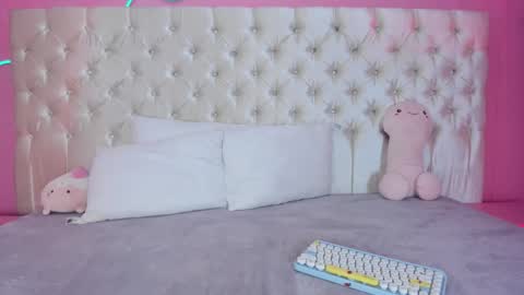 Snapshot of julieta_cortes__ chatting on February 2026 12:04:02 PM Julieta online show from February 2026 12:04:02 PM