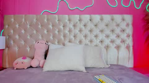 Snapshot of julieta_cortes__ chatting on March 2026 11:58:02 AM Julieta online show from March 2026 11:58:02 AM