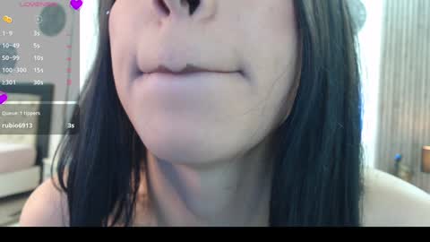 Snapshot of julieta_de_los_angeles chatting on December 2024 12:43:02 AM Julieta online show from December 2024 12:43:02 AM