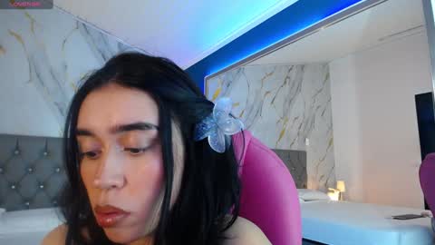 Snapshot of julieta_de_los_angeles chatting on January 2025 06:53:02 AM Julieta online show from January 2025 06:53:02 AM