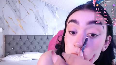 Snapshot of julieta_de_los_angeles chatting on February 2025 03:40:01 AM Julieta online show from February 2025 03:40:01 AM