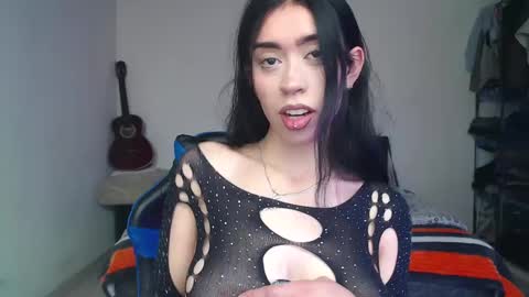 Snapshot of julieta_de_los_angeles chatting on October 2025 04:52:02 PM Julieta online show from October 2025 04:52:02 PM