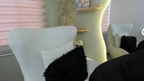 Julieta online show from April 2026 10:36:02 PM