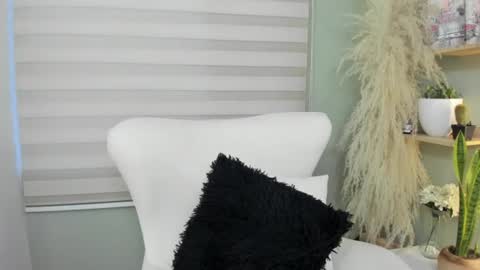 Julieta online show from July 2026 11:15:01 PM