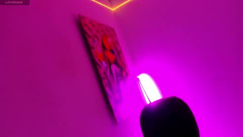 Snapshot of julieta_princess_ chatting on June 2026 12:49:01 AM online show from June 2026 12:49:01 AM