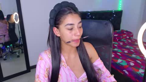 Julieta online show from December 2025 01:10:01 AM