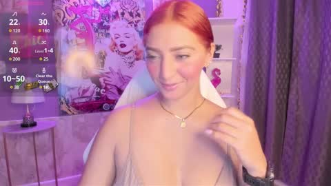 Snapshot of julietacollins_ chatting on December 2024 11:45:02 PM Juliet online show from December 2024 11:45:02 PM