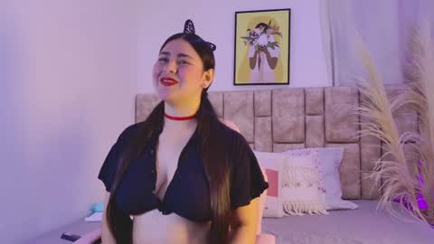 julietatorres_ online show from November 2025 03:05:02 AM