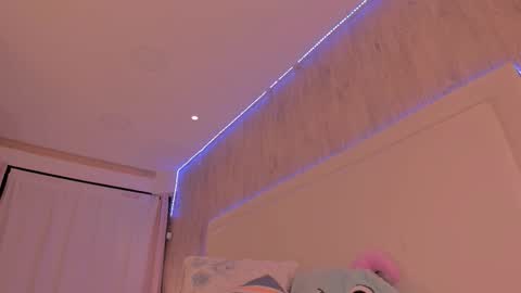 Snapshot of julietavargas chatting on March 2026 02:10:01 PM Julieta Vargas online show from March 2026 02:10:01 PM