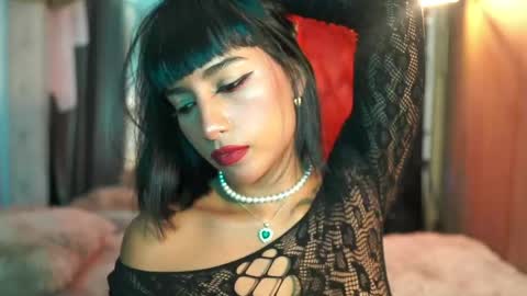 julietawinona online show from April 2026 03:25:02 PM