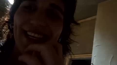 Snapshot of julietfranc28 chatting on January 2026 04:06:02 AM julietfranc28 online show from January 2026 04:06:02 AM