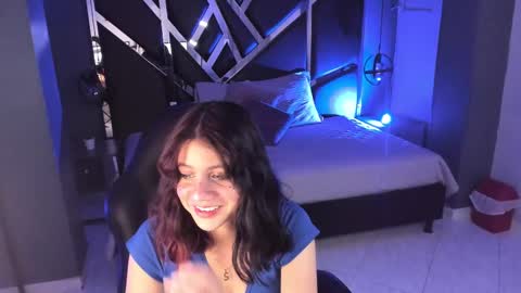 Julieth  online show from October 2025 08:51:01 PM