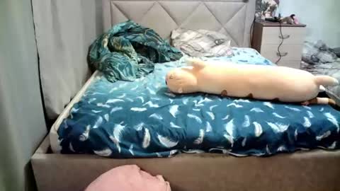 Julietkitty online show from June 2026 04:57:01 AM