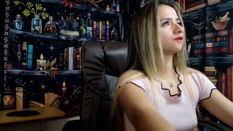 Julietta Jackson online show from January 2025 07:40:01 PM