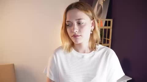 Snapshot of juliettakaniecki chatting on September 2025 03:50:02 AM Mia online show from September 2025 03:50:02 AM