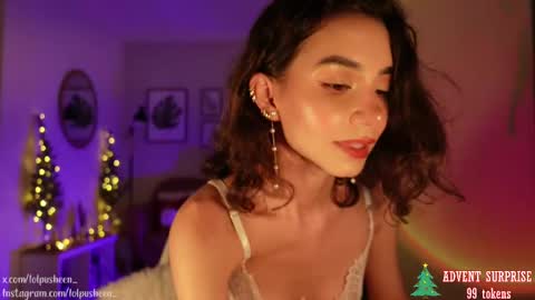 Snapshot of juliette_dee chatting on December 2024 01:16:02 AM Juliette Dee online show from December 2024 01:16:02 AM