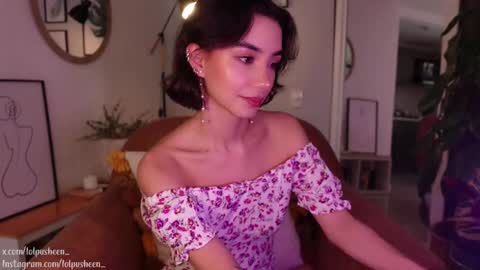 Snapshot of juliette_dee chatting on January 2025 09:52:02 PM Juliette Dee online show from January 2025 09:52:02 PM