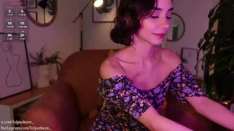 Snapshot of juliette_dee chatting on February 2025 09:29:01 PM Juliette Dee online show from February 2025 09:29:01 PM