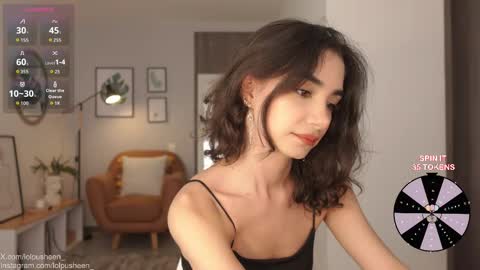 Snapshot of juliette_dee chatting on September 2025 09:50:01 PM Juliette Dee online show from September 2025 09:50:01 PM