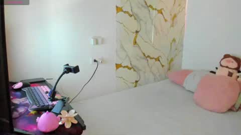 juliette online show from July 2026 05:07:02 PM